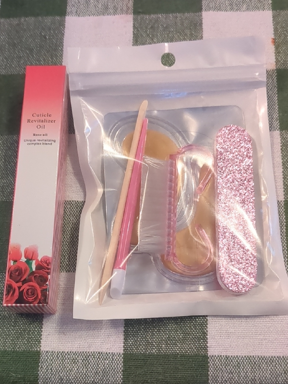 Cuticle Revitalizer Oil & Pink Nail Care Kit